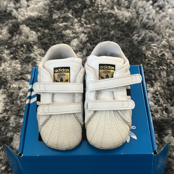 Adidas jogging suit and shoes. Size 3-6 months. Shoes 3k crib shoes - Picture 4 of 8